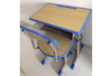 學校用課桌椅哪里的質量好